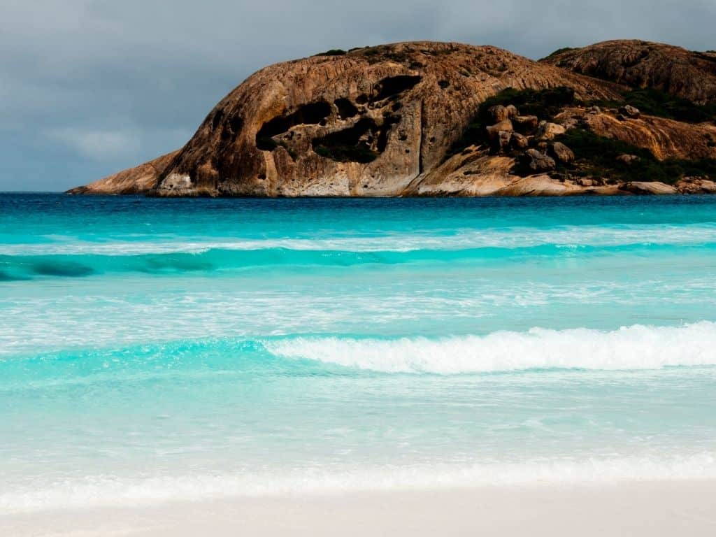 The turquoise coastline in Cape Le Grand National Park